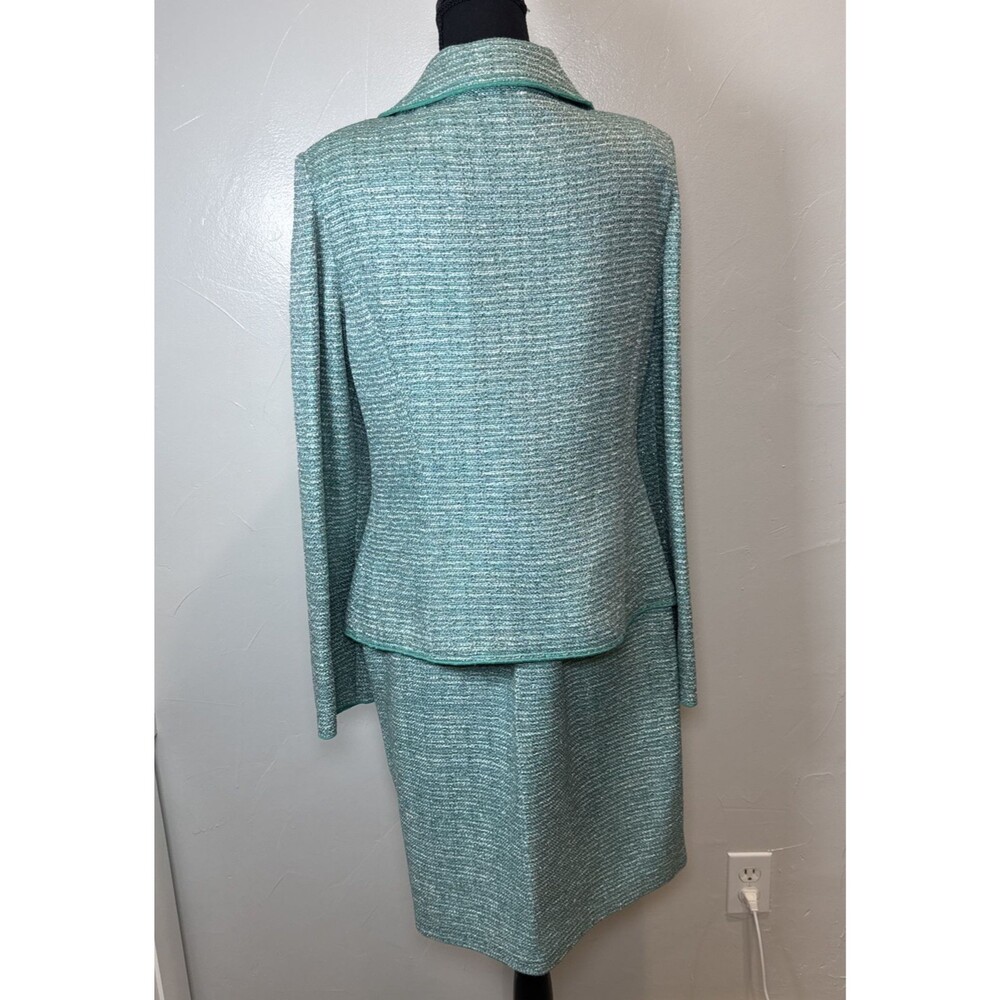 St. John Suit Set Green Tweed Blazer Sz 12 and Skirt Sz 10 Quiet Luxury Dog Show - Picture 8 of 16